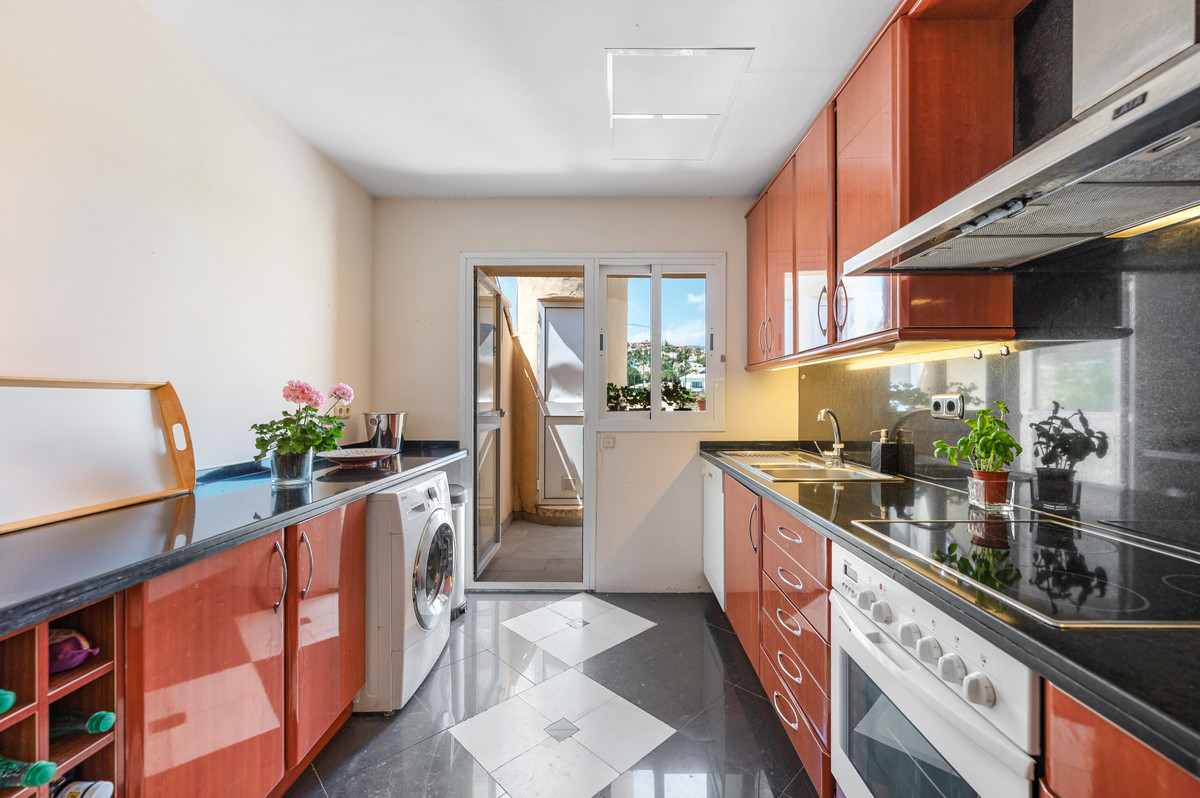 Appartement te koop in Nueva Andalucía | 3 slaapkamers H5420404