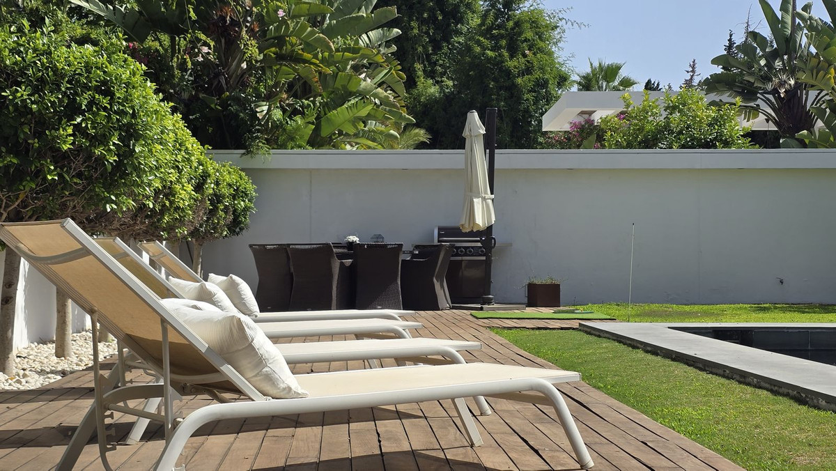 Huis te koop in Nueva Andalucía | 5 slaapkamers H5421925
