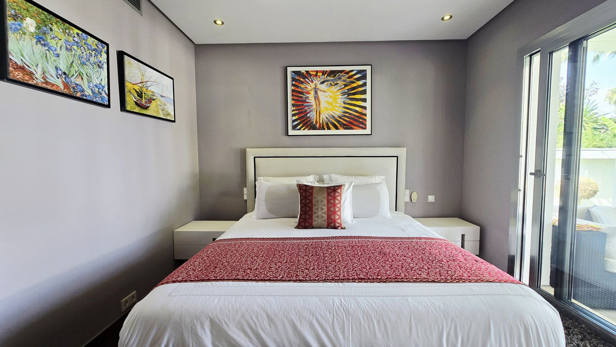 Huis te koop in Nueva Andalucía | 5 slaapkamers H5421925