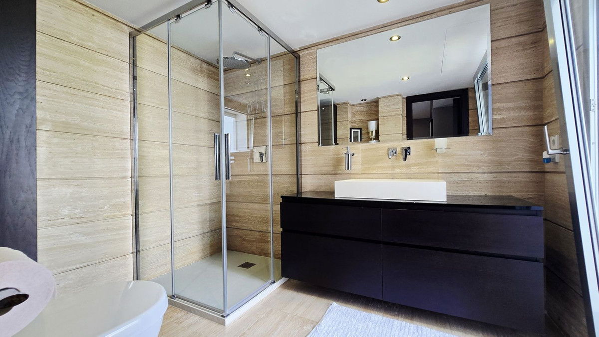 Huis te koop in Nueva Andalucía | 5 slaapkamers H5421925