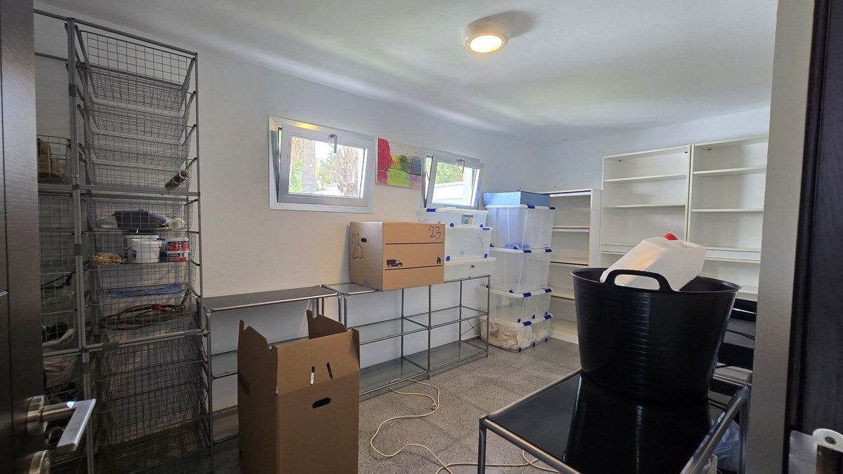 Huis te koop in Nueva Andalucía | 5 slaapkamers H5421925