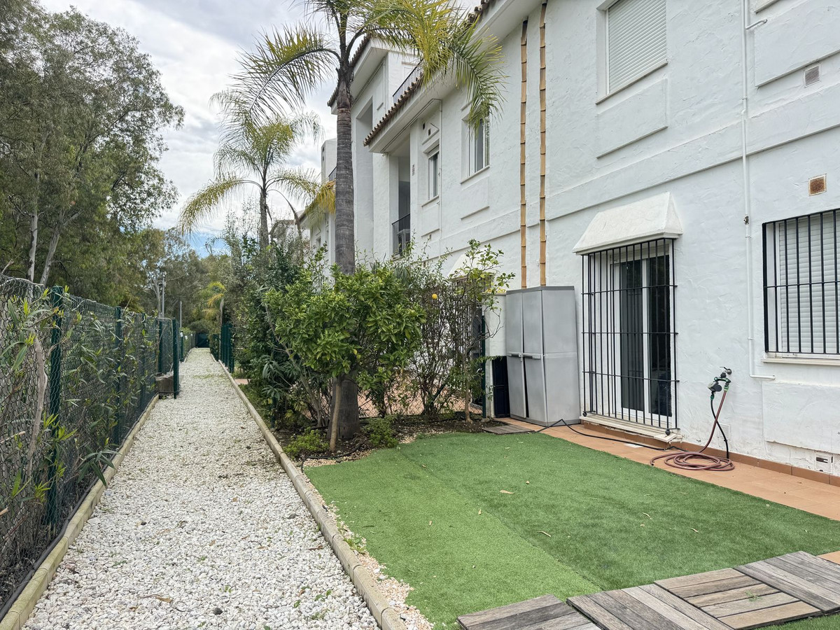 Appartement te koop in Nueva Andalucía | 2 slaapkamers H5422447