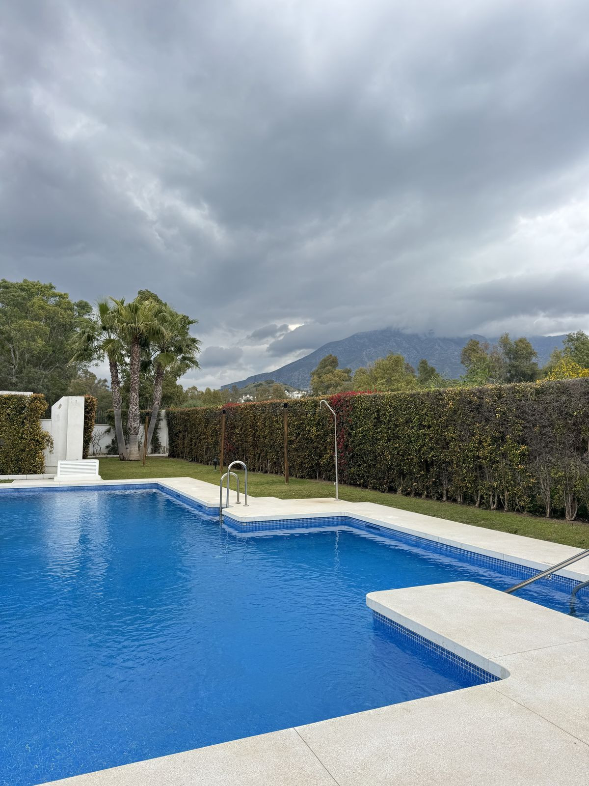 Appartement te koop in Nueva Andalucía | 2 slaapkamers H5422447
