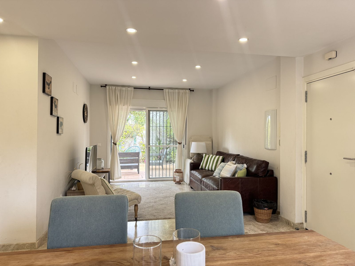 Appartement te koop in Nueva Andalucía | 2 slaapkamers H5422447