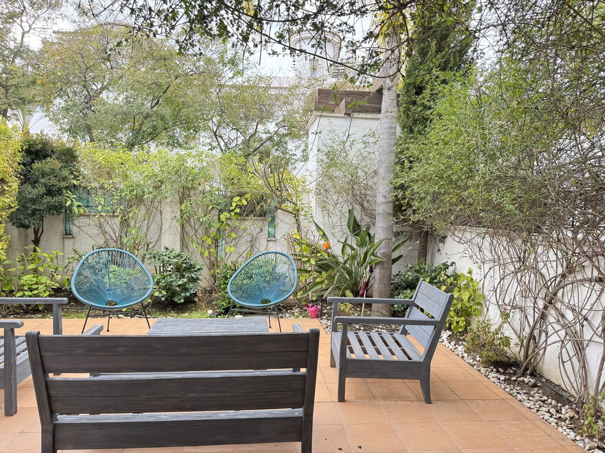 Appartement te koop in Nueva Andalucía | 2 slaapkamers H5422447