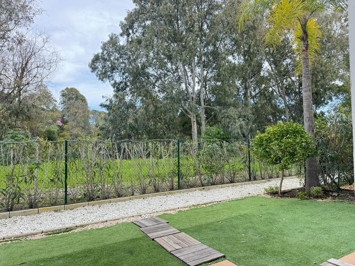 Appartement te koop in Nueva Andalucía | 2 slaapkamers H5422447