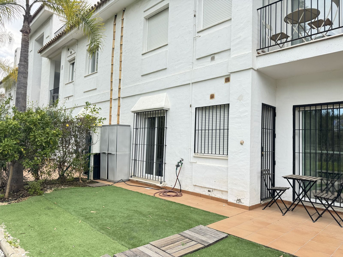 Appartement te koop in Nueva Andalucía | 2 slaapkamers H5422447