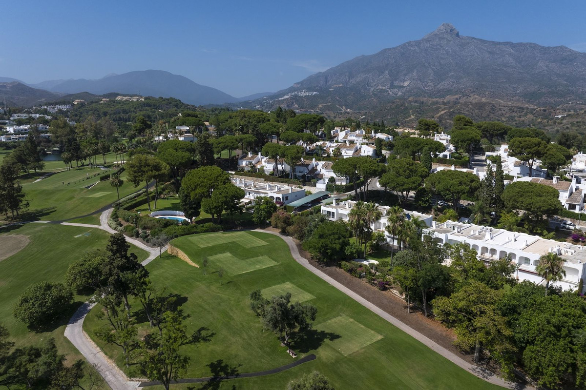Huis te koop in Nueva Andalucía | 3 slaapkamers H5423362