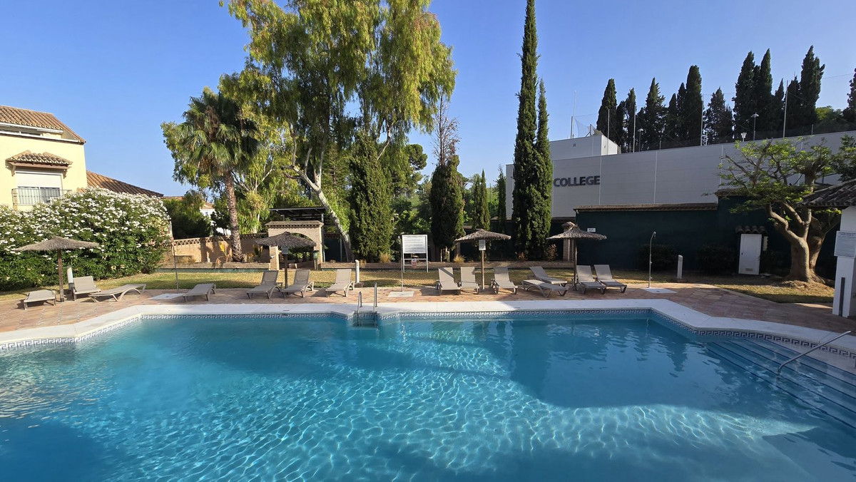 Huis te koop in Nueva Andalucía | 4 slaapkamers H5423698