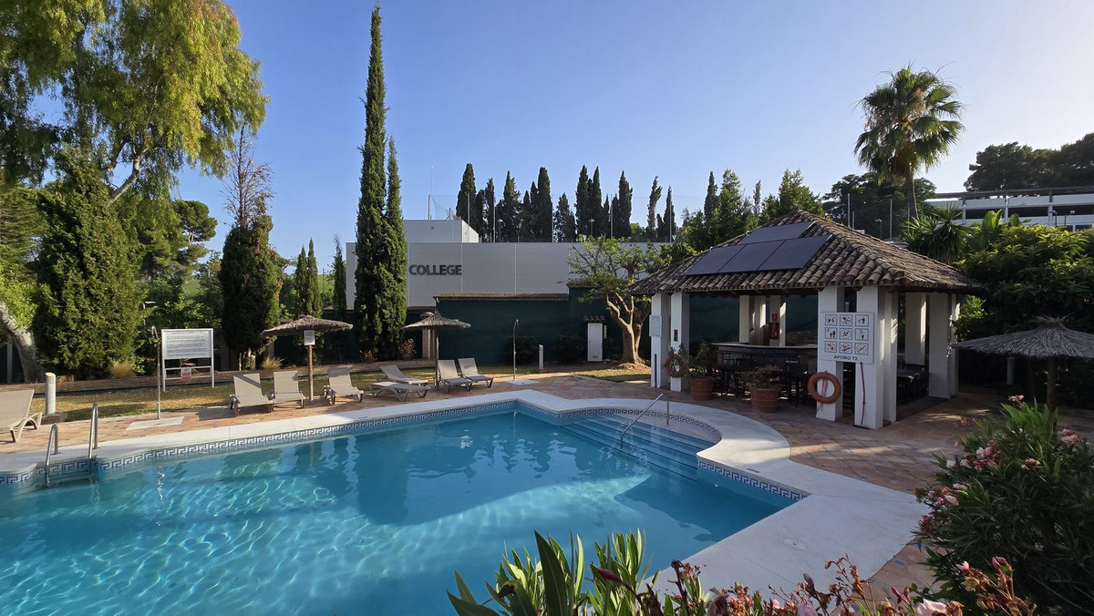 Huis te koop in Nueva Andalucía | 4 slaapkamers H5423698