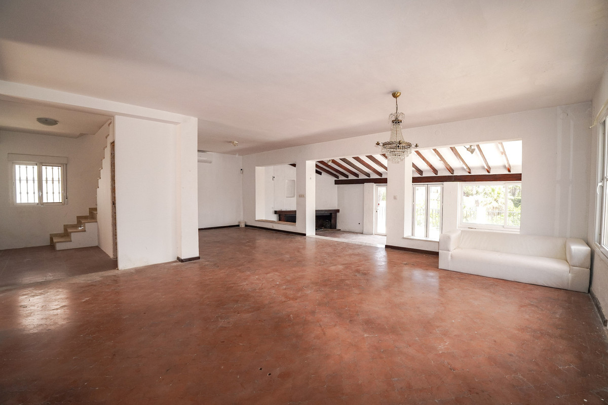 Huis te koop in Nueva Andalucía | 4 slaapkamers H5426422