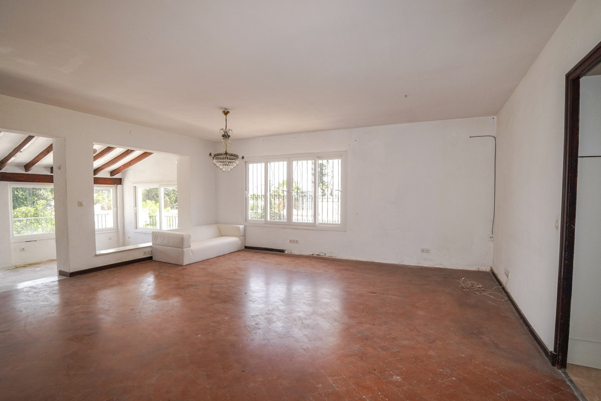 Huis te koop in Nueva Andalucía | 4 slaapkamers H5426422