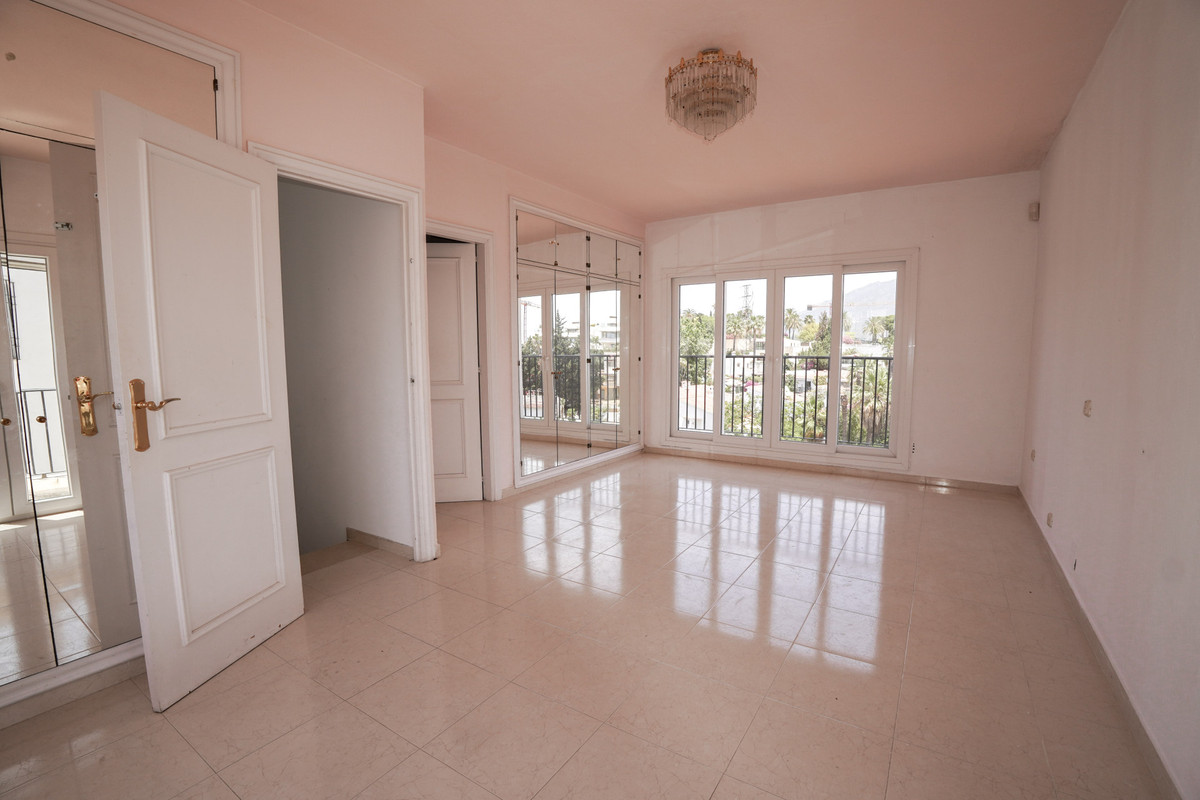 Huis te koop in Nueva Andalucía | 4 slaapkamers H5426422