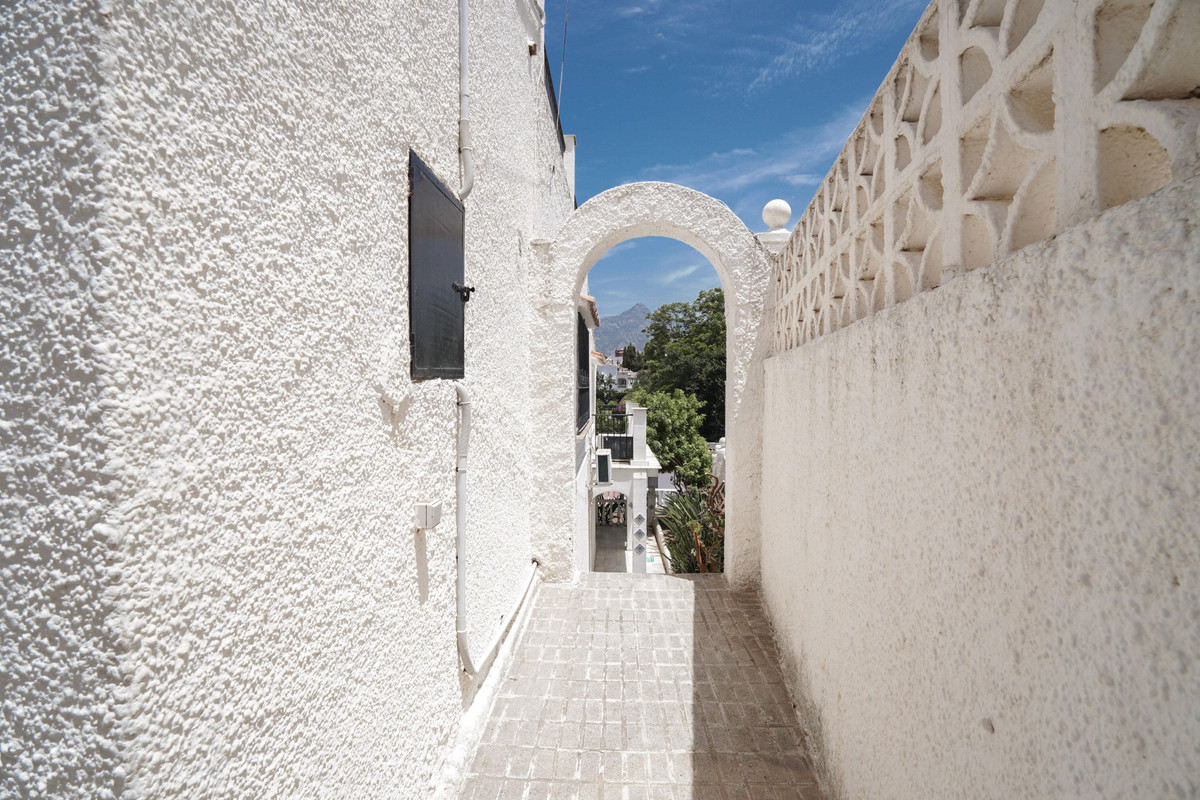 Huis te koop in Nueva Andalucía | 4 slaapkamers H5426422