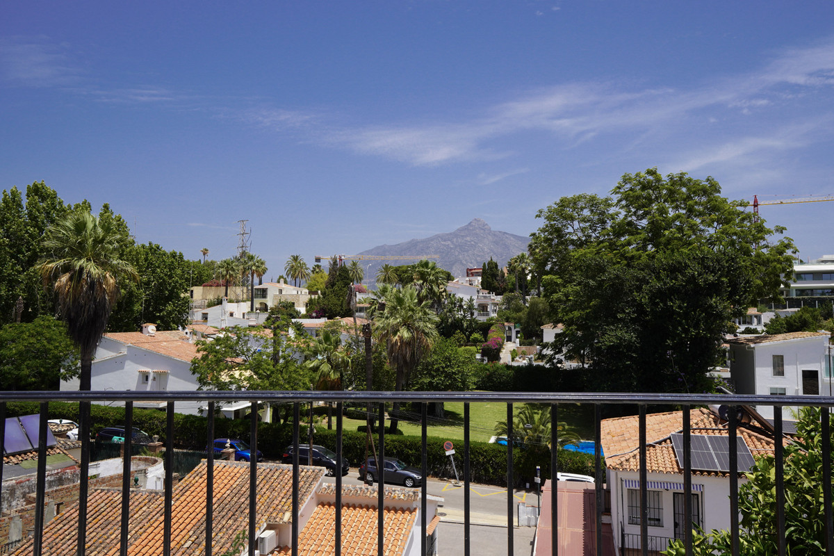 Huis te koop in Nueva Andalucía | 4 slaapkamers H5426422