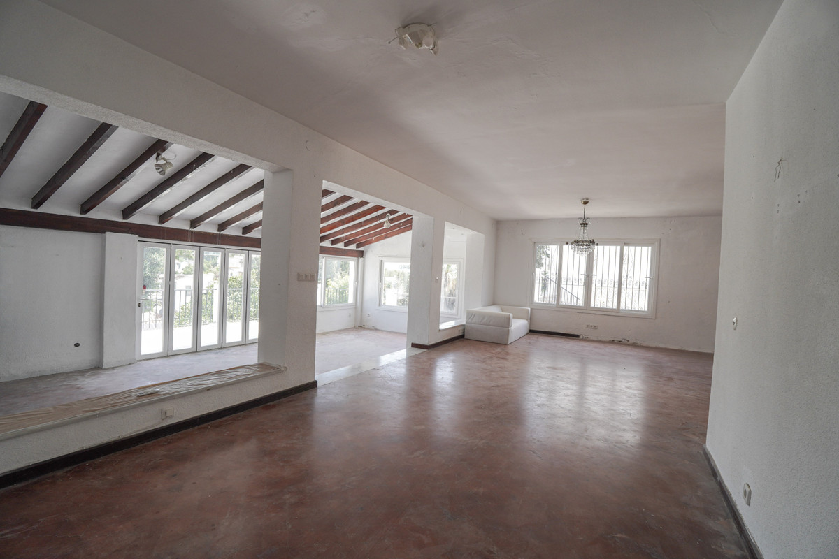 Huis te koop in Nueva Andalucía | 4 slaapkamers H5426422