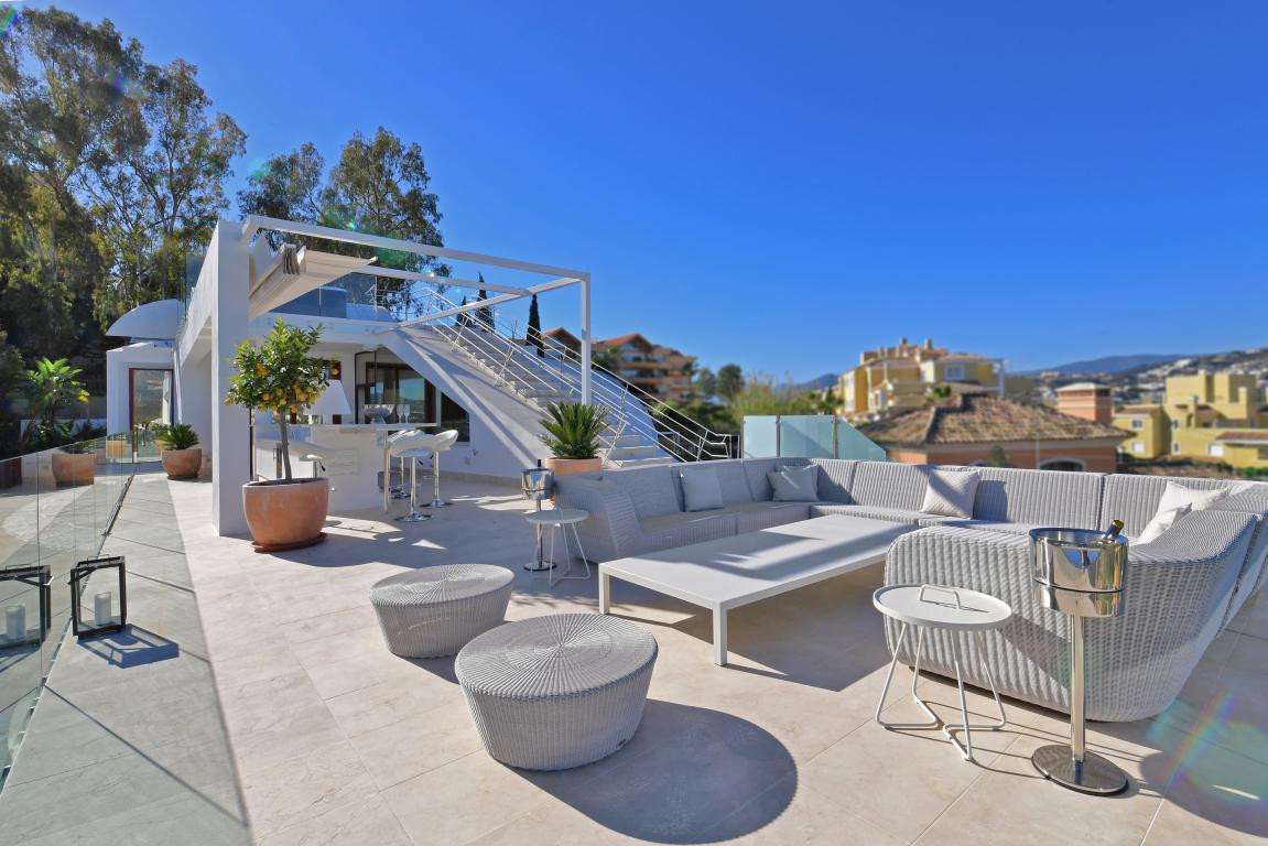 Huis te koop in Nueva Andalucía | 7 slaapkamers H5428045
