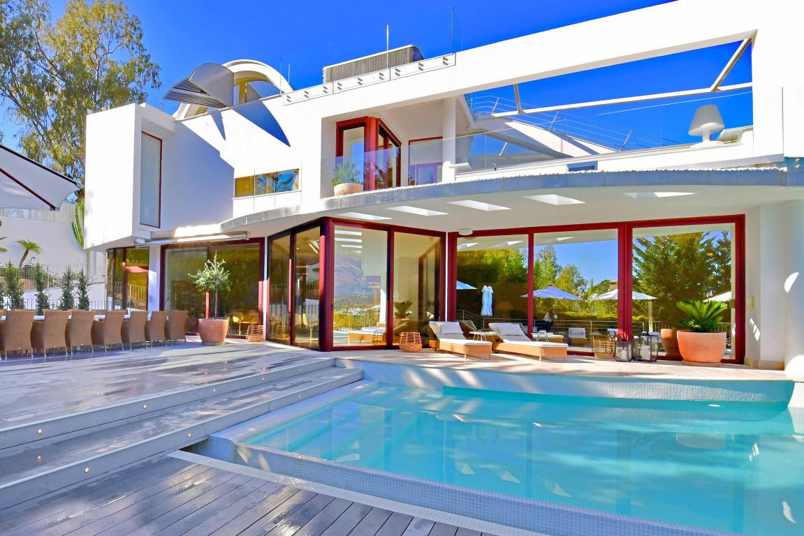 Huis te koop in Nueva Andalucía | 7 slaapkamers H5428045