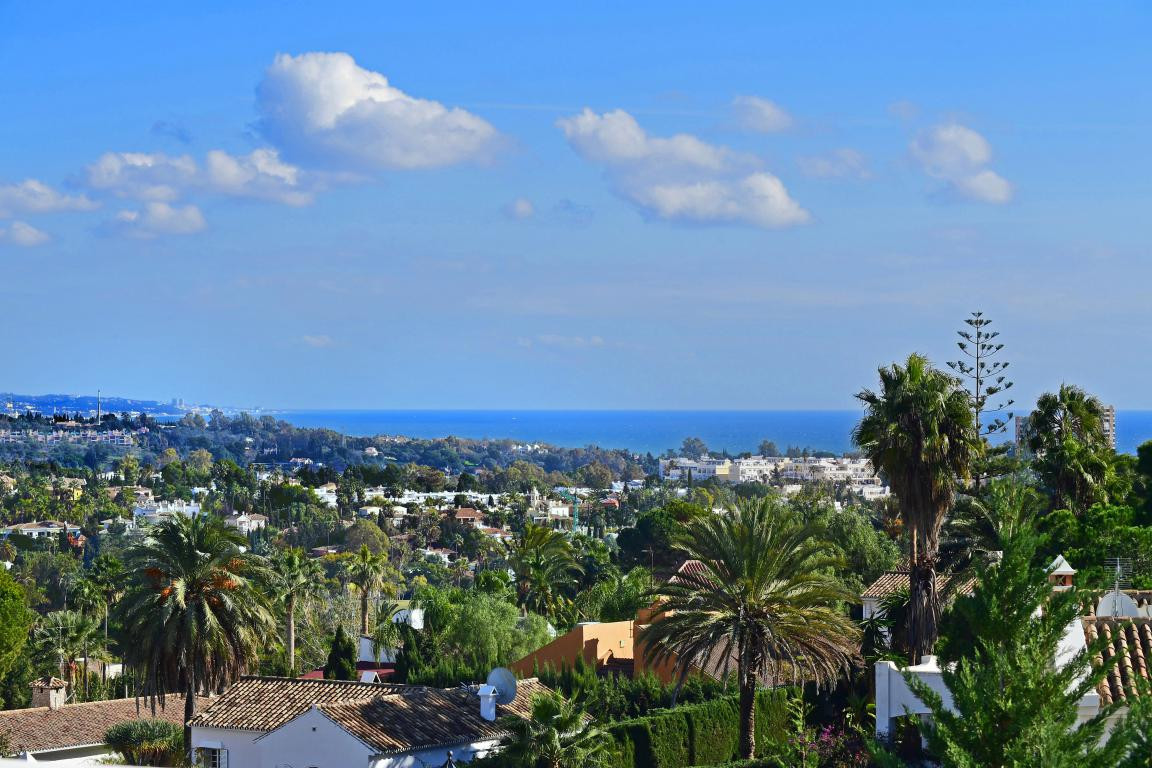 Huis te koop in Nueva Andalucía | 7 slaapkamers H5428045