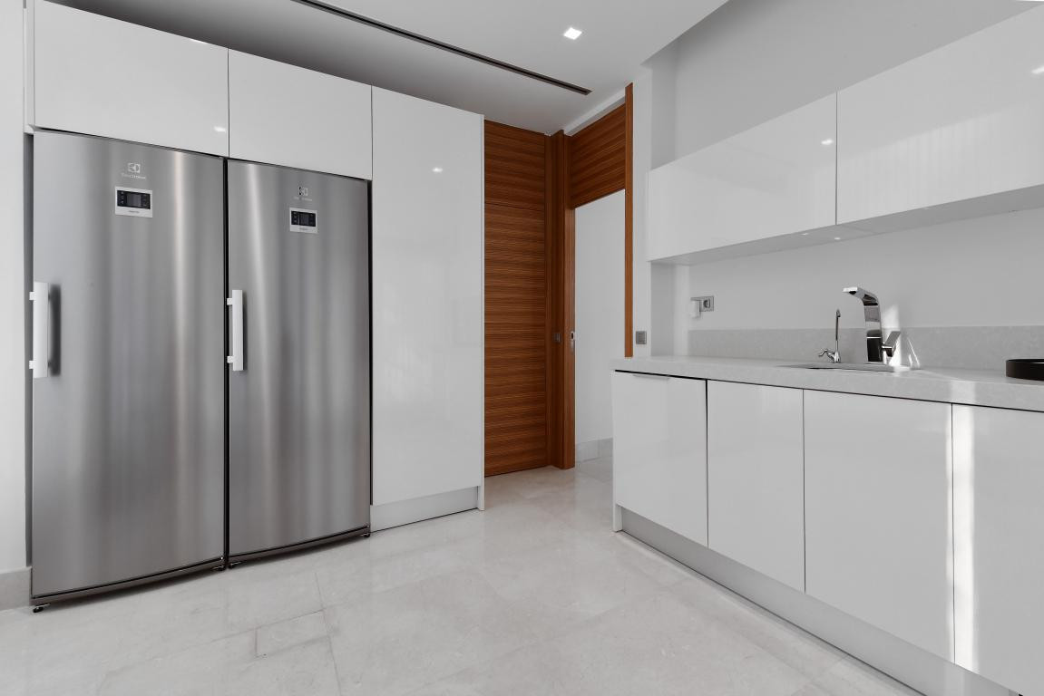Huis te koop in Nueva Andalucía | 7 slaapkamers H5428045