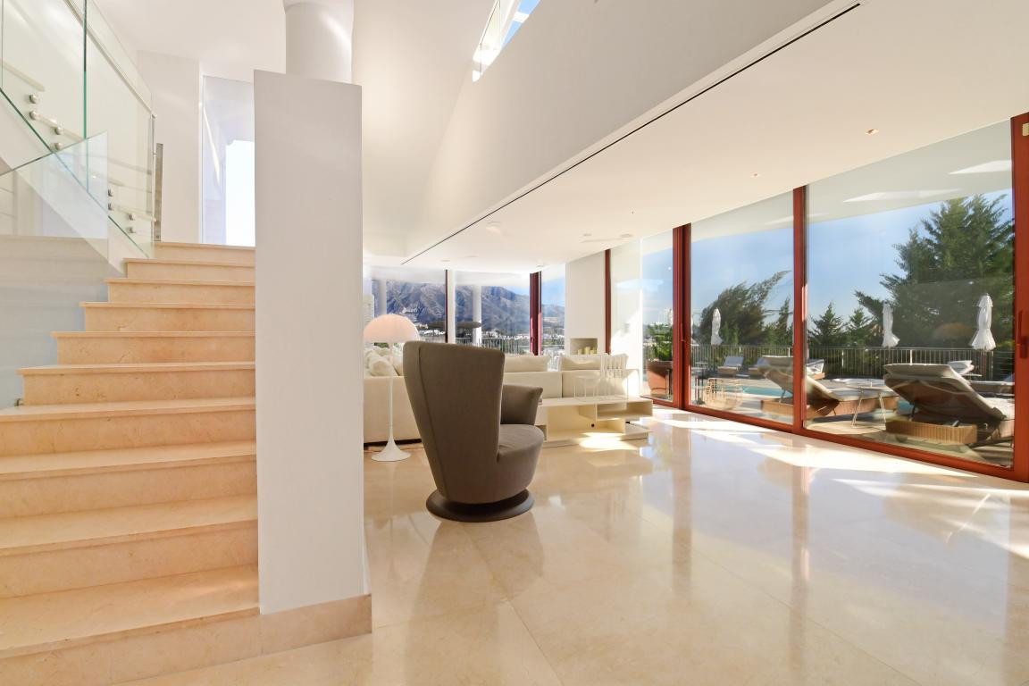 Huis te koop in Nueva Andalucía | 7 slaapkamers H5428045