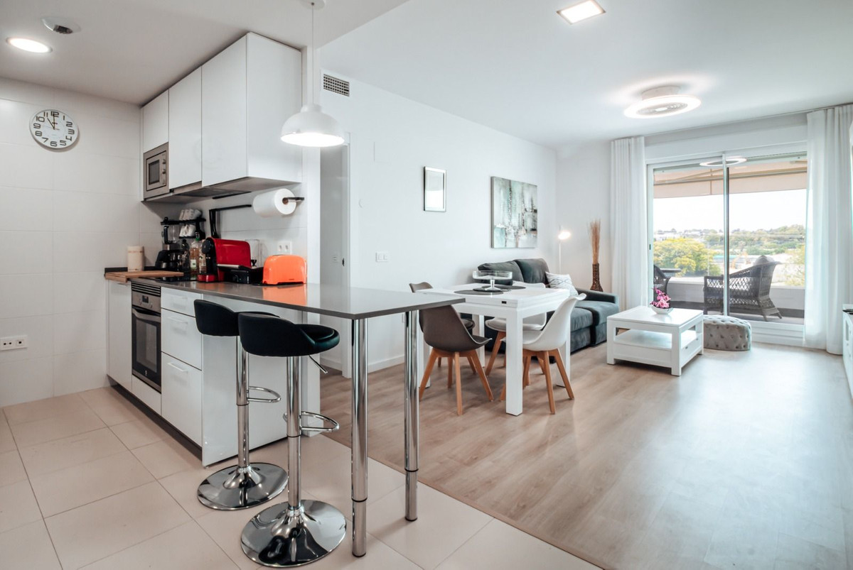 Appartement te koop in Nueva Andalucía | 2 slaapkamers H5429431