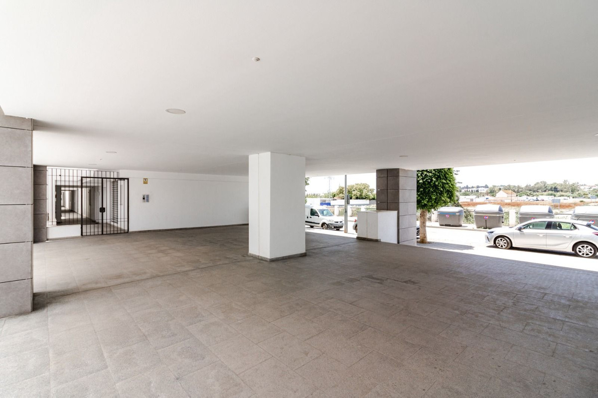 Appartement te koop in Nueva Andalucía | 2 slaapkamers H5429431