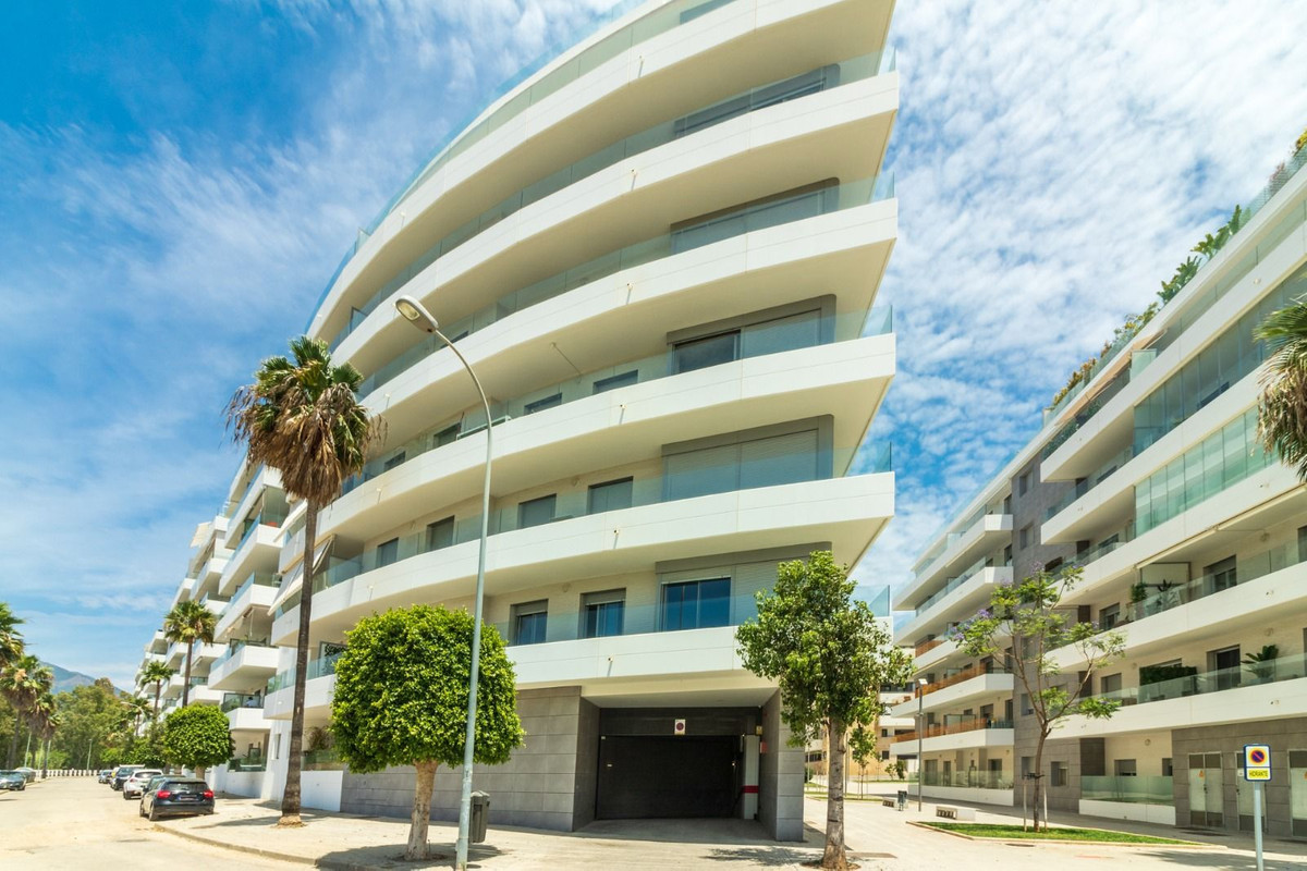 Appartement te koop in Nueva Andalucía | 2 slaapkamers H5429431