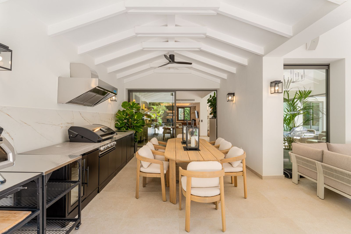 Huis te koop in Nueva Andalucía | 5 slaapkamers H5429473