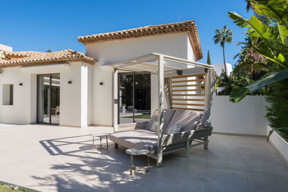 Huis te koop in Nueva Andalucía | 5 slaapkamers H5429473