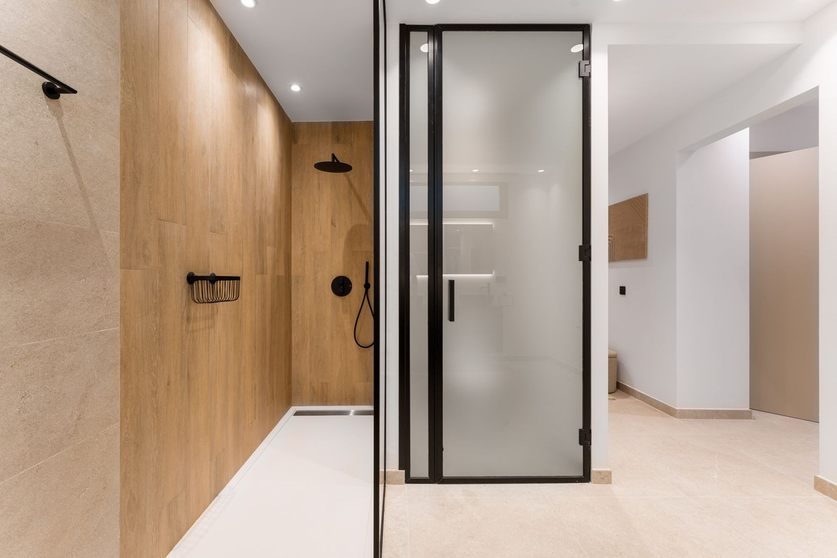 Huis te koop in Nueva Andalucía | 5 slaapkamers H5429473