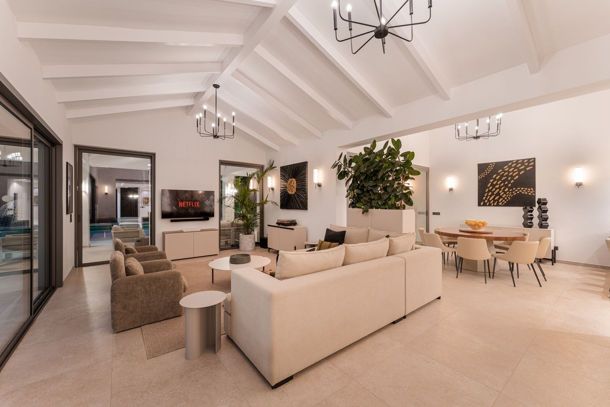Huis te koop in Nueva Andalucía | 5 slaapkamers H5429473