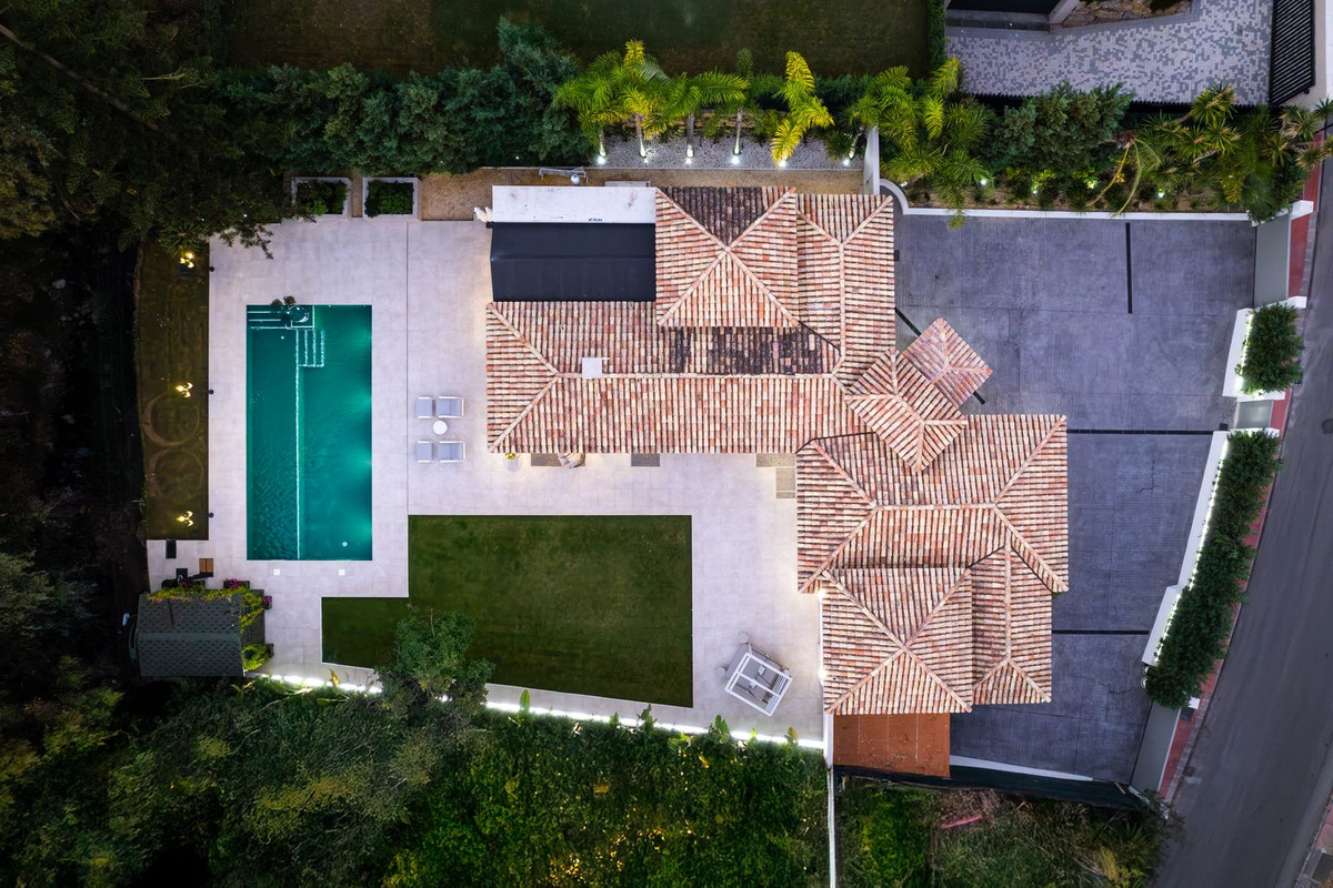 Huis te koop in Nueva Andalucía | 5 slaapkamers H5429473
