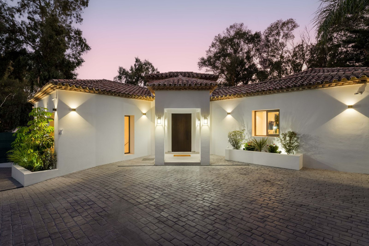 Huis te koop in Nueva Andalucía | 5 slaapkamers H5429473