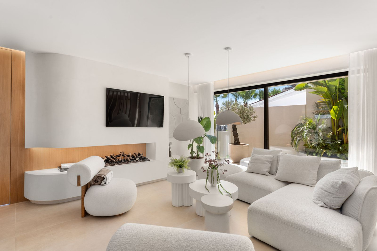 Huis te koop in Nueva Andalucía | 5 slaapkamers H5430487