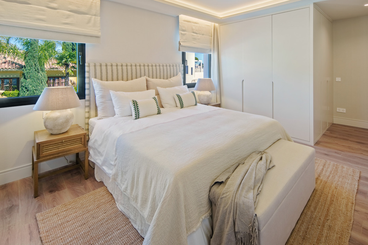 Huis te koop in Nueva Andalucía | 5 slaapkamers H5430715