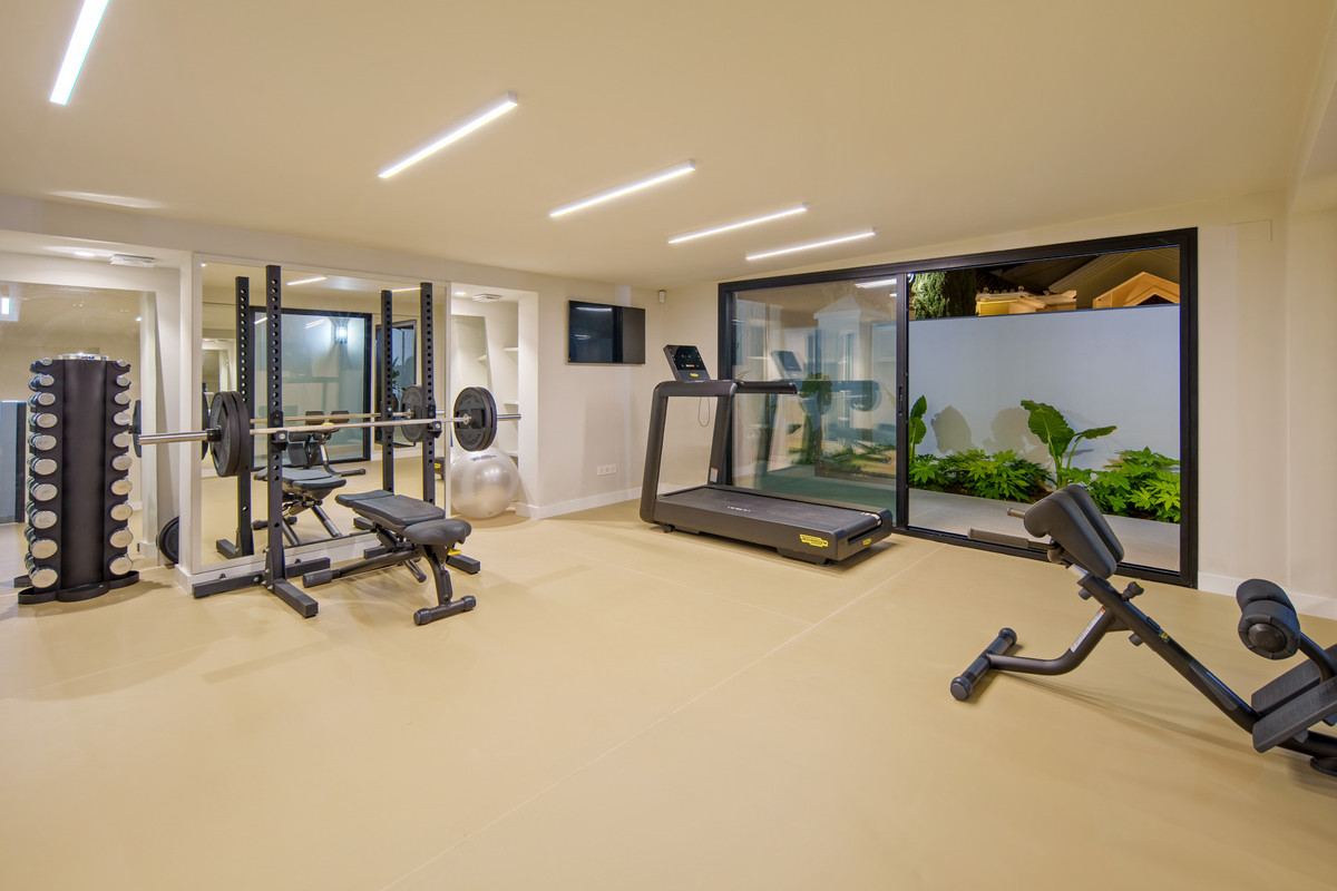 Huis te koop in Nueva Andalucía | 5 slaapkamers H5430715