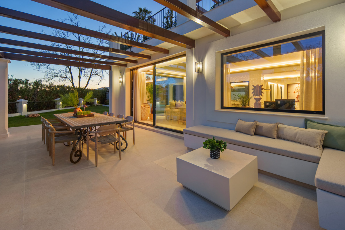 Huis te koop in Nueva Andalucía | 5 slaapkamers H5430715