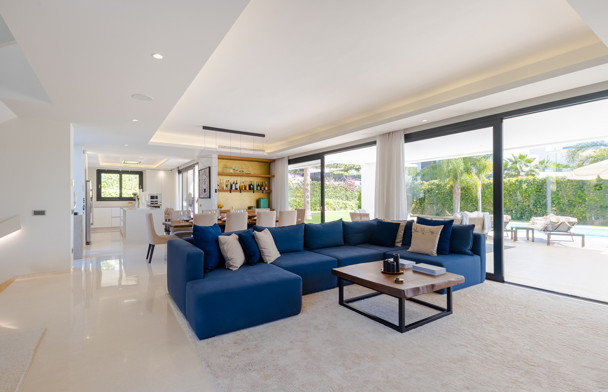 Huis te koop in Nueva Andalucía | 6 slaapkamers H5430757