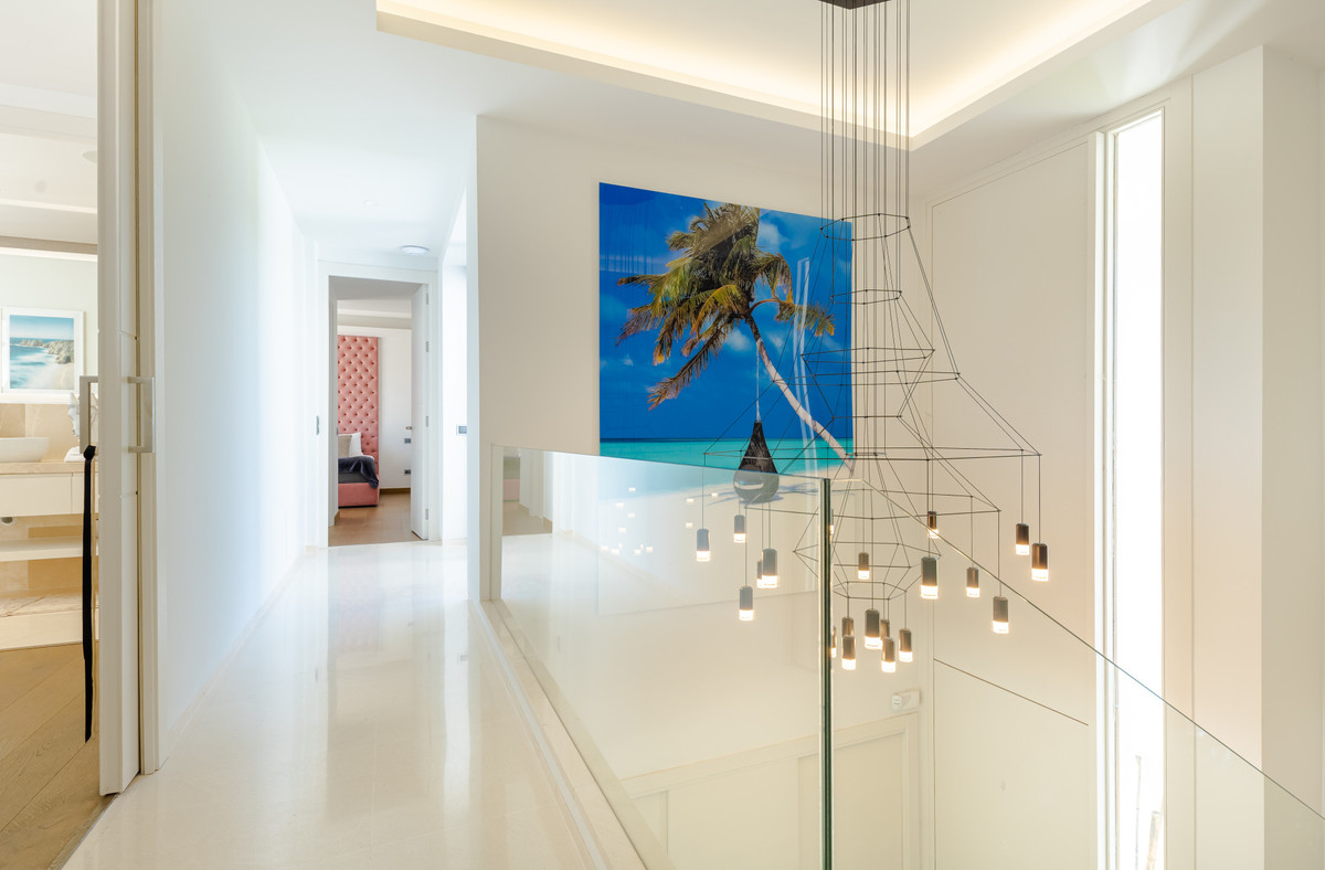 Huis te koop in Nueva Andalucía | 6 slaapkamers H5430757