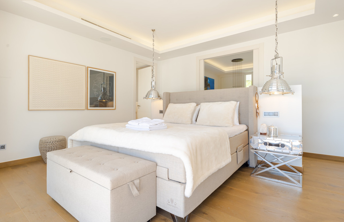 Huis te koop in Nueva Andalucía | 6 slaapkamers H5430757