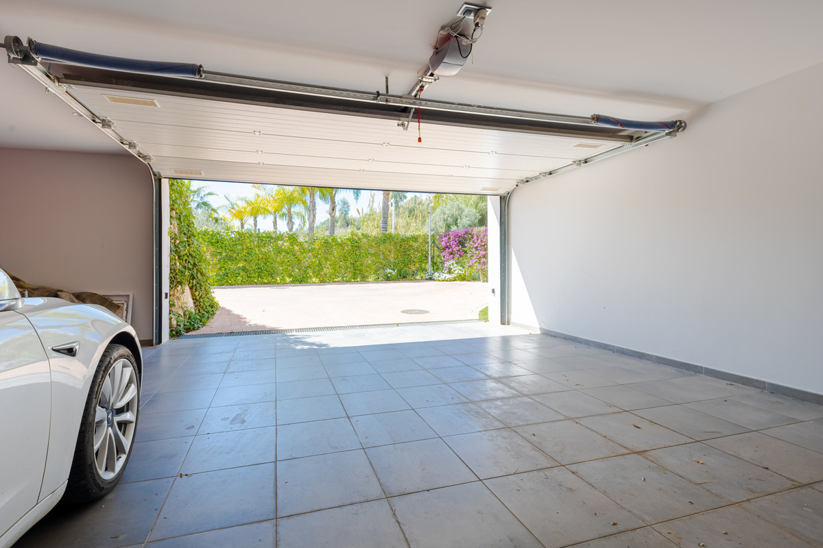 Huis te koop in Nueva Andalucía | 6 slaapkamers H5430757