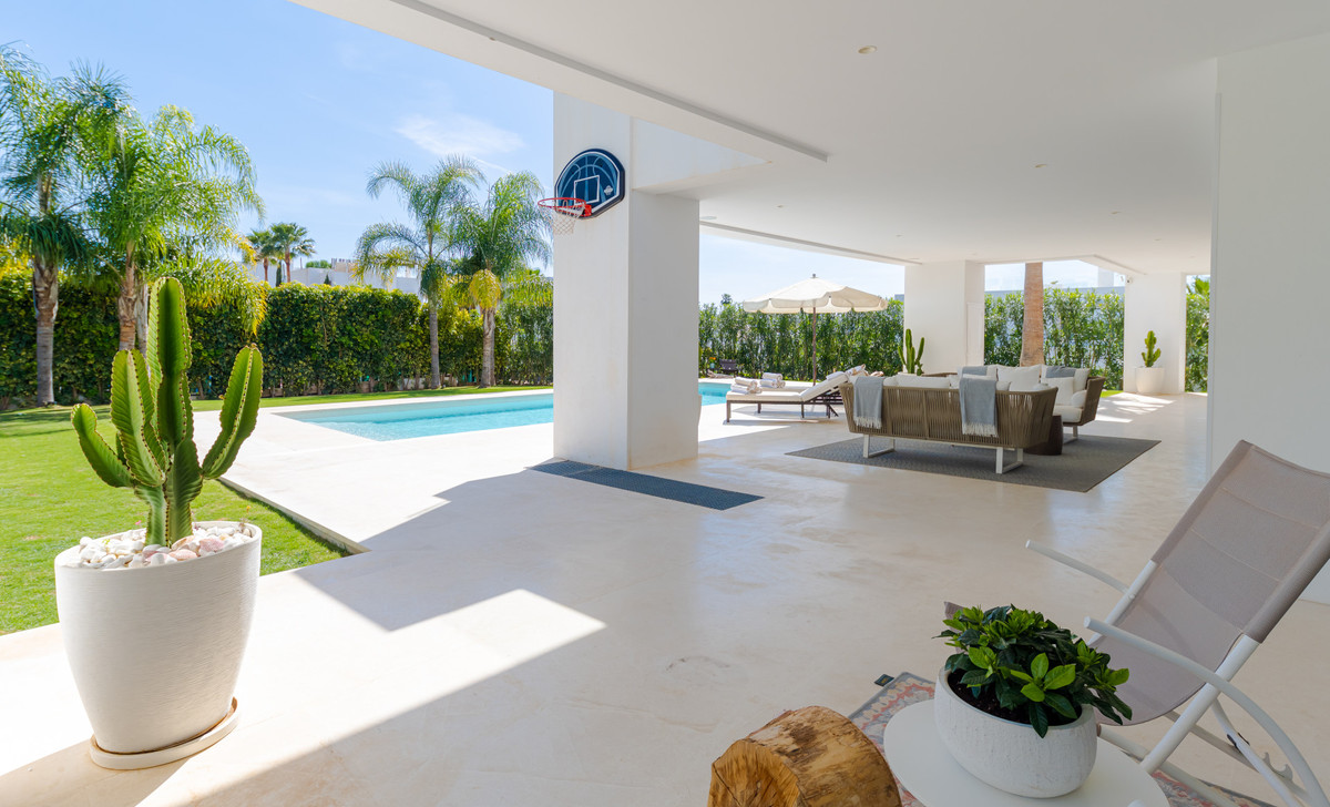 Huis te koop in Nueva Andalucía | 6 slaapkamers H5430757