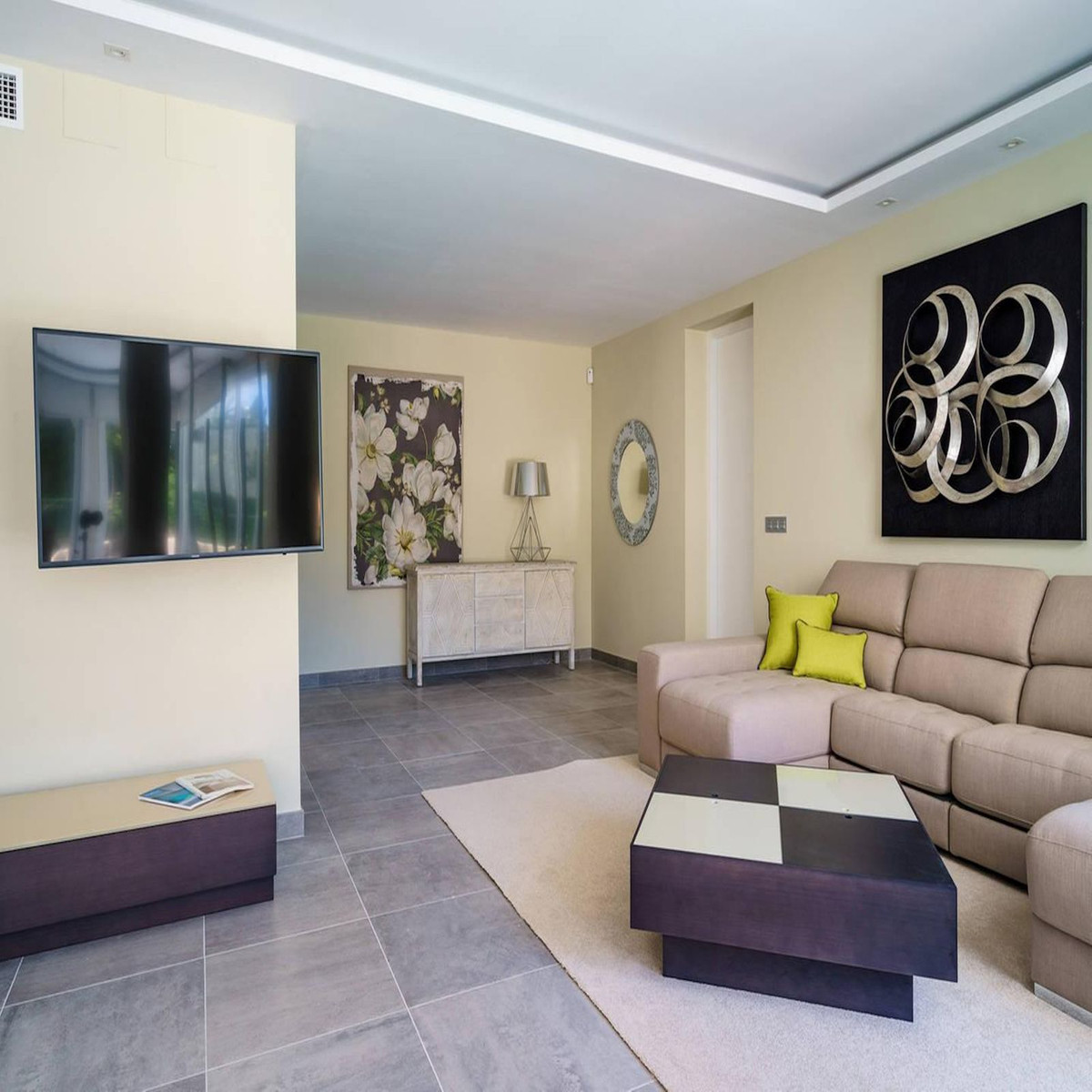 Bungalow te koop in Nueva Andalucía | 6 slaapkamers H5431219