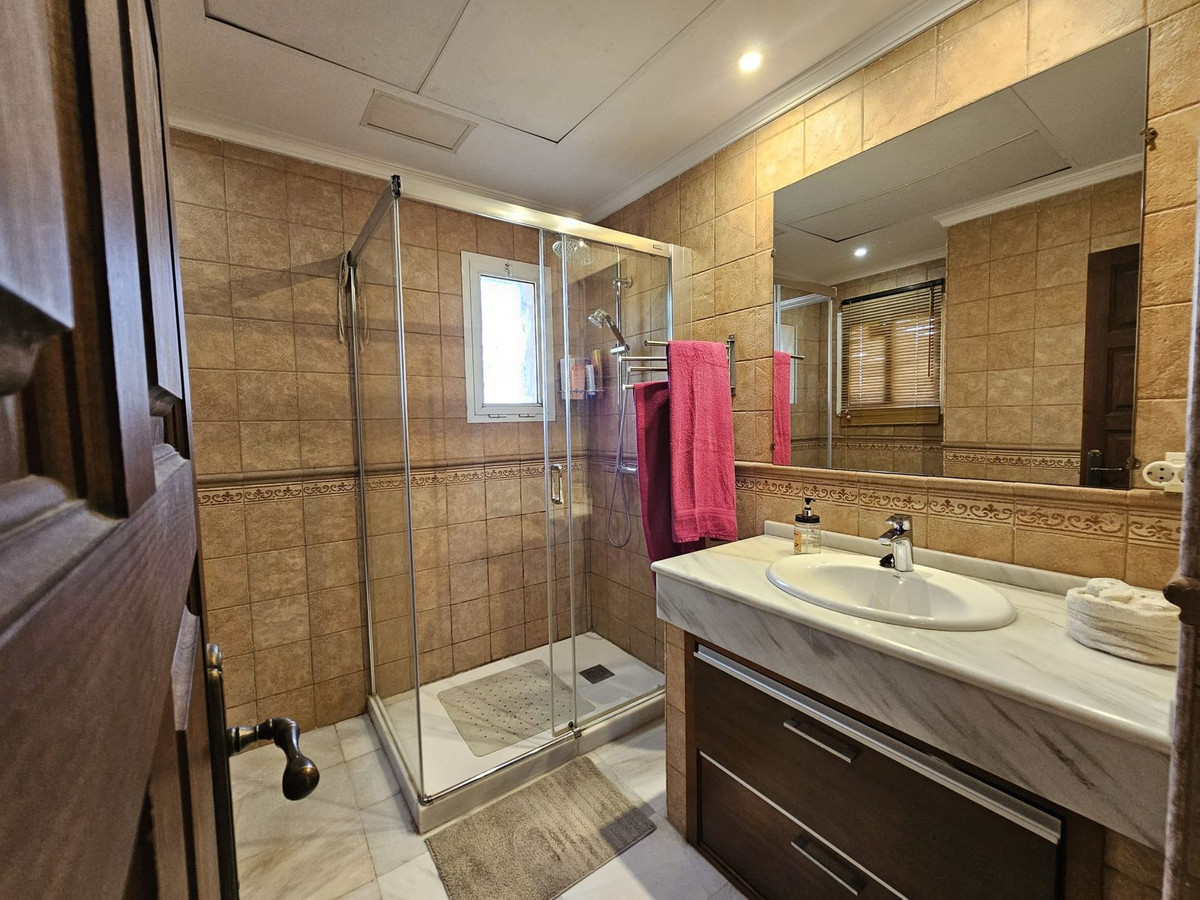 Huis te koop in Nueva Andalucía | 5 slaapkamers H5433322