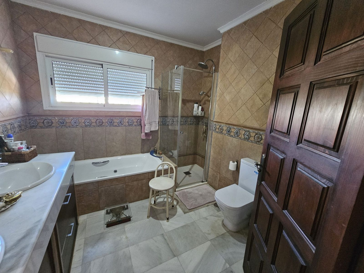 Huis te koop in Nueva Andalucía | 5 slaapkamers H5433322