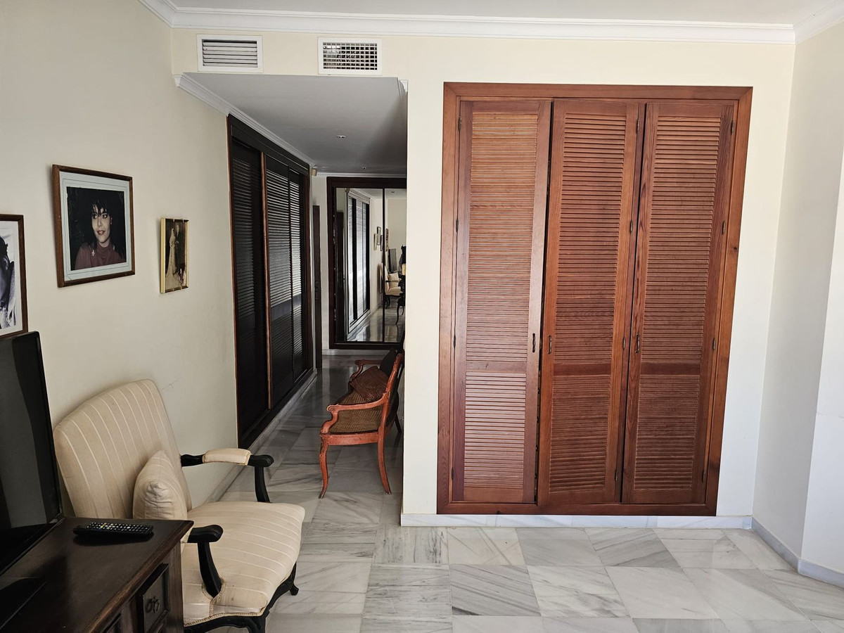 Huis te koop in Nueva Andalucía | 5 slaapkamers H5433322