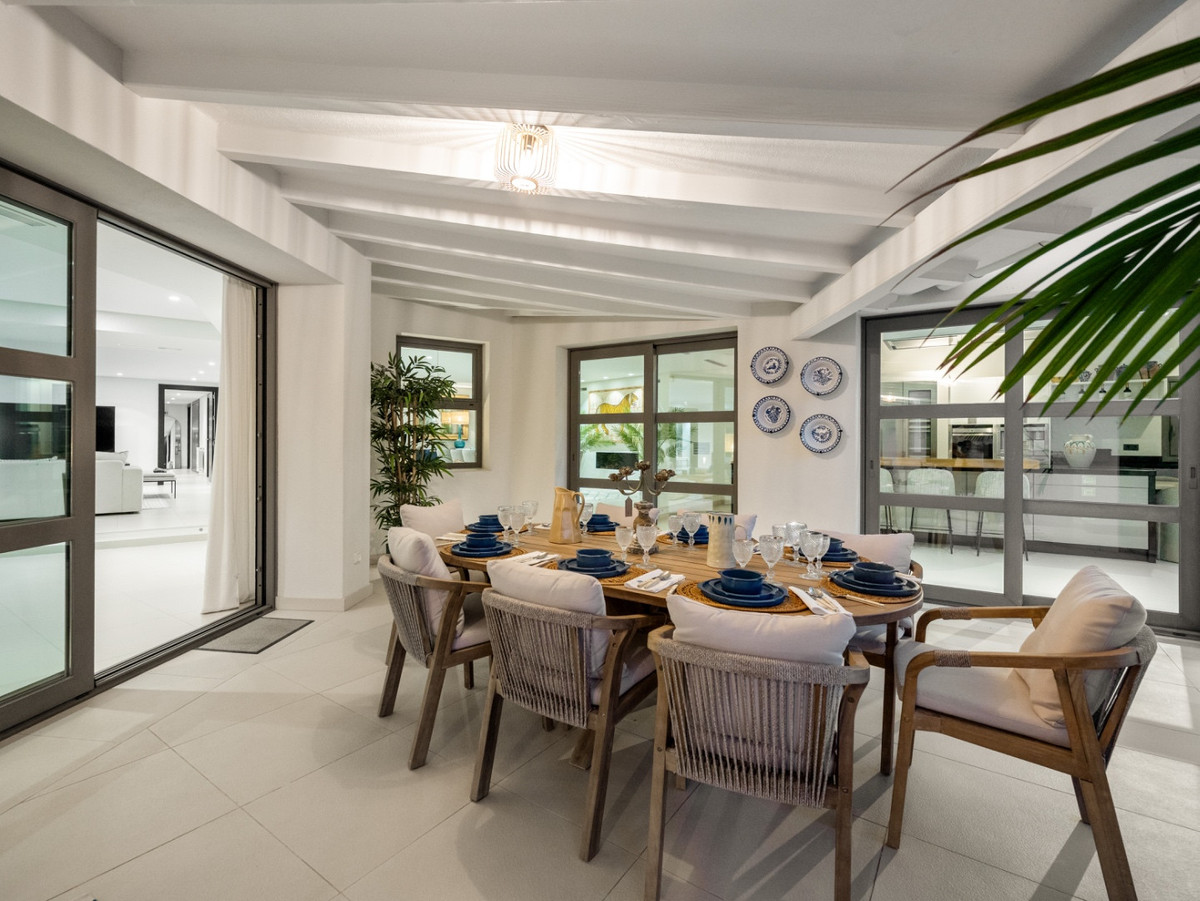 Huis te koop in Nueva Andalucía | 5 slaapkamers H5438941