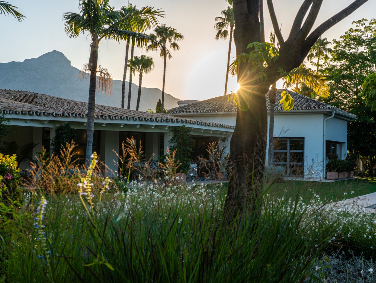 Huis te koop in Nueva Andalucía | 5 slaapkamers H5438941