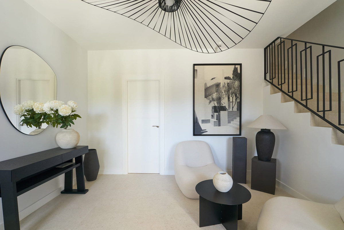 Huis te koop in Nueva Andalucía | 4 slaapkamers H5438995
